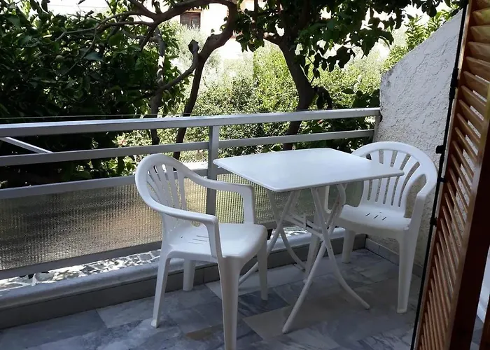 アパートホテル Ntaskas